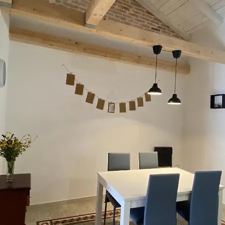 Casaluna Apartment *